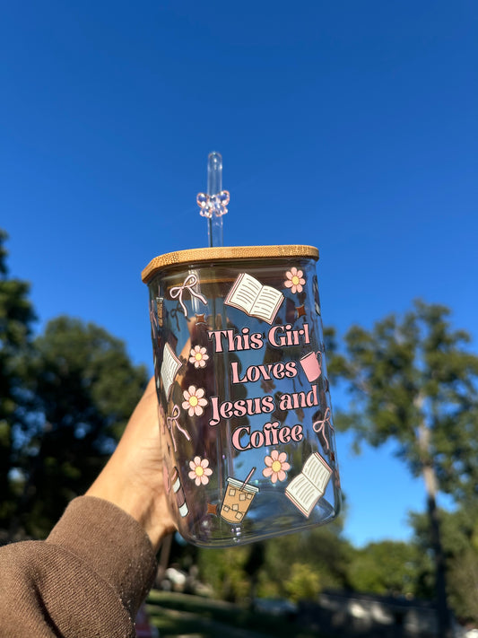 Taza de vidrio “Coffee & Jesús girly design”