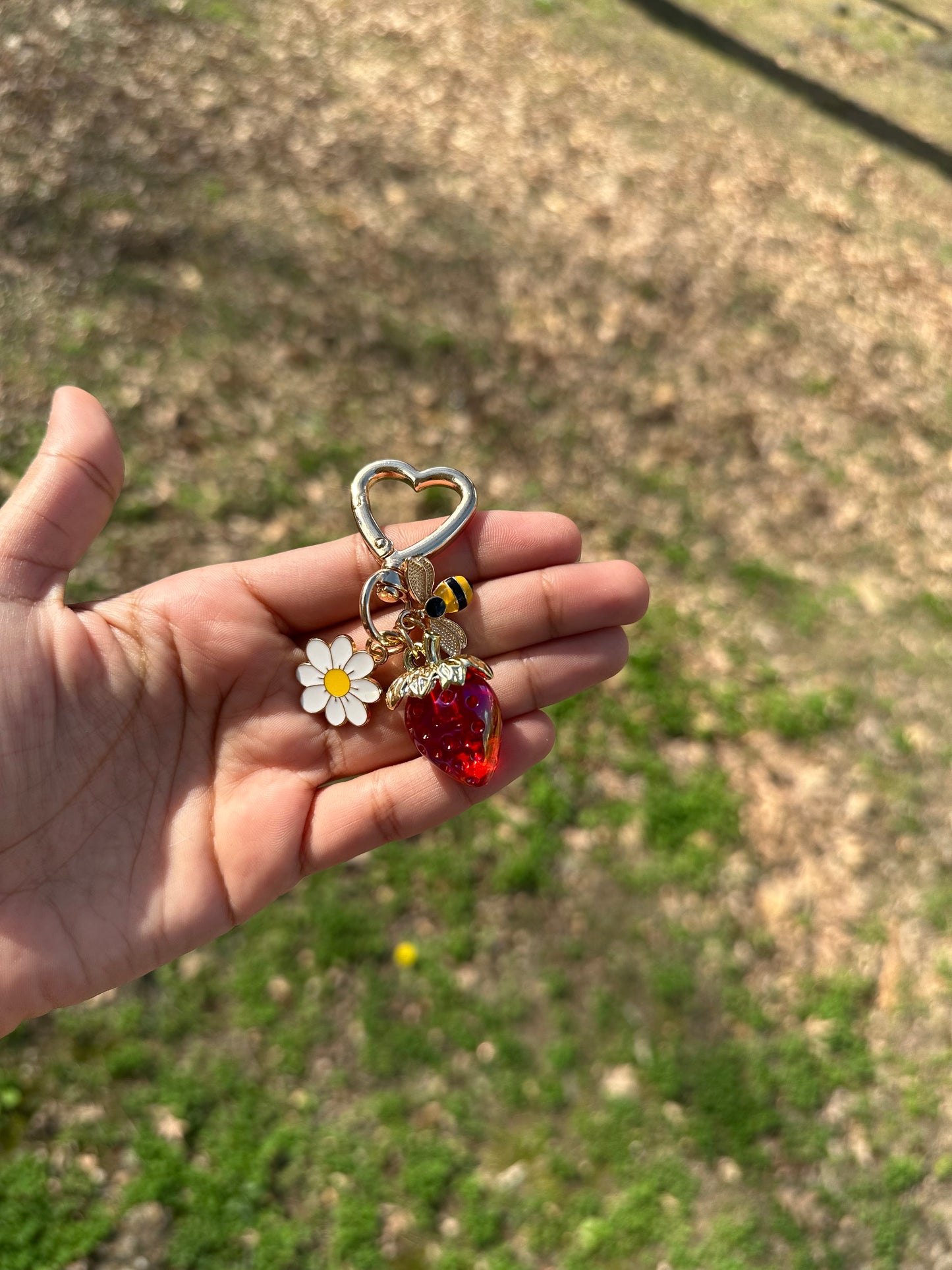 Glasscup + charm strawberry