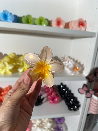 Clip de flor para el cabello