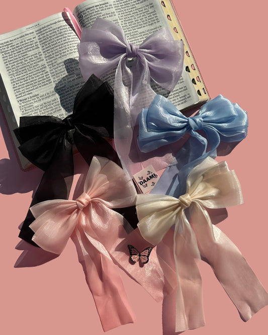 Moño o chongo de satin para el cabello