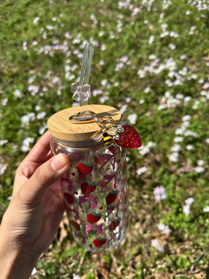 Glasscup + charm strawberry