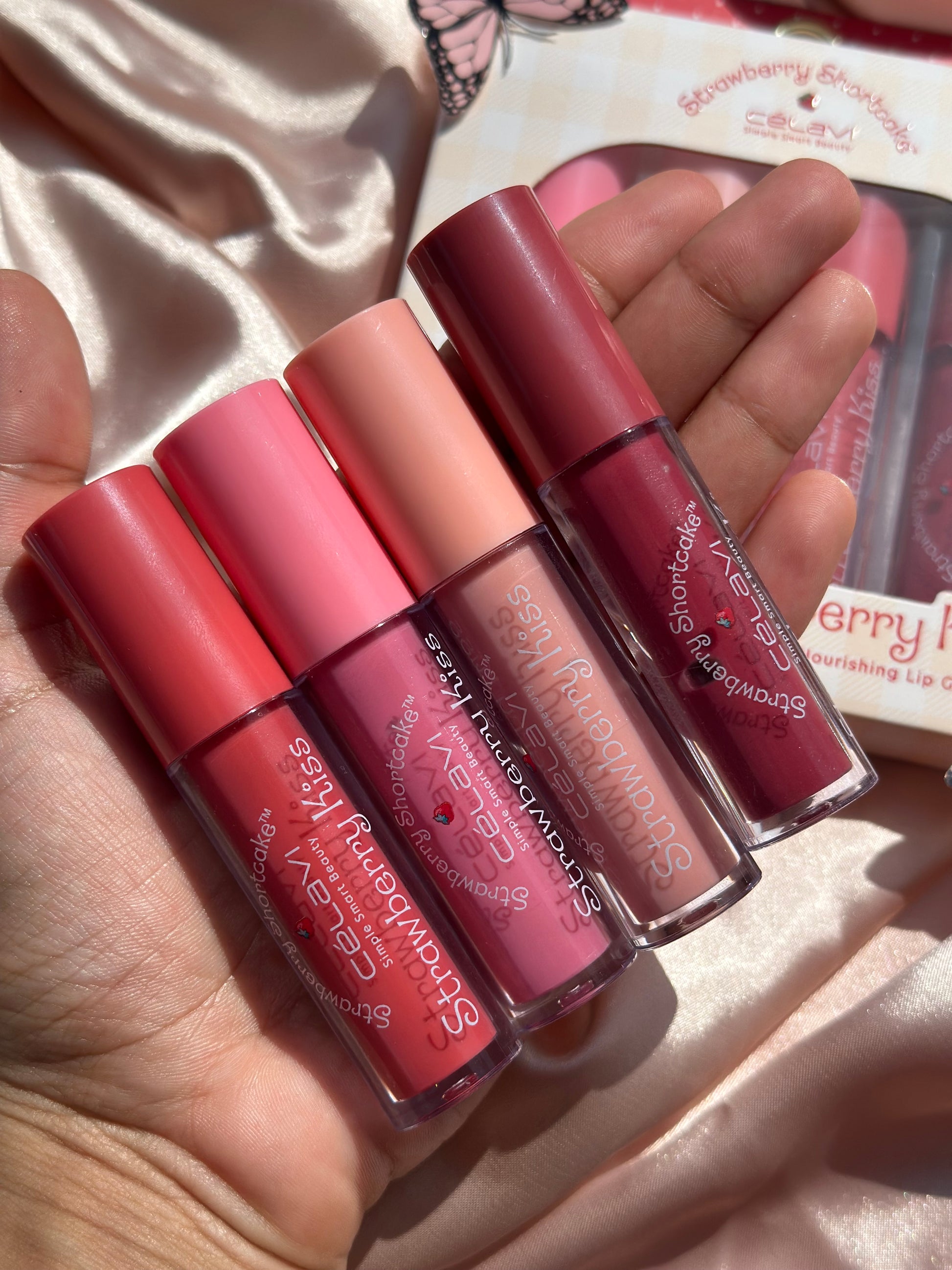 "Strawberry kiss" 4 piezas lip gloss set de Strawberry shortcake, lip gloss de rosita fresita, strawberry shortcake de celavi floss de fresa